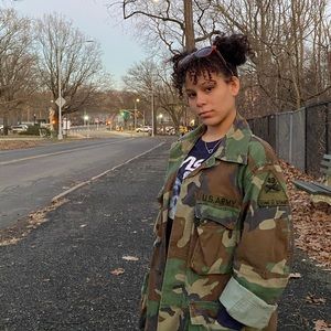 Meet your Posher, Gabriela